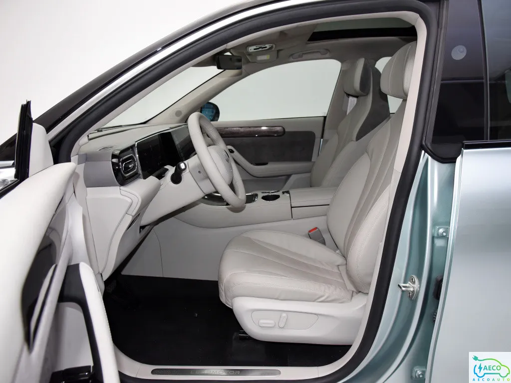 Lingpao EV480 Lingpao EV480 EV Sedan 170km/H 5 Seats 480km High Safety Electric Car