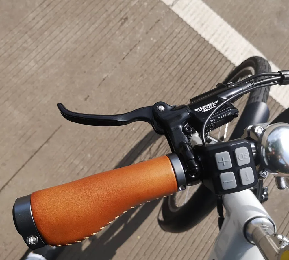 Pedal Assisted City Electric Bike 700c for Woman