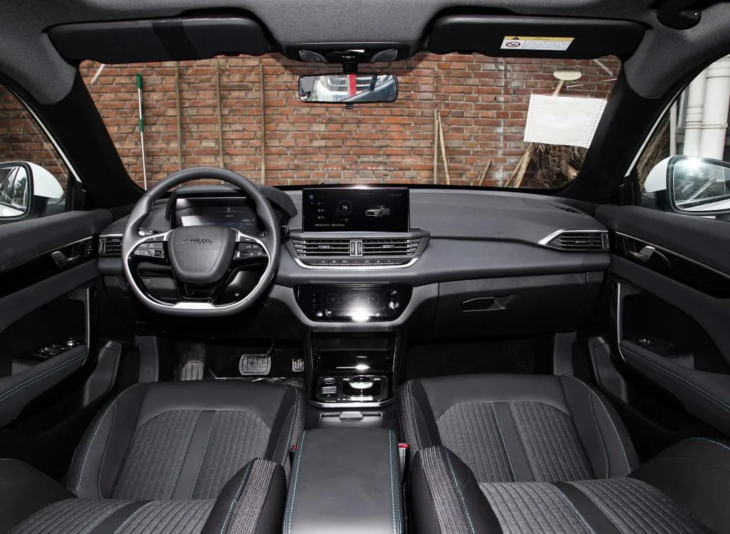 Yihuan EV Sedan Electric Car Gl 2021 New Electric EV 5 Seats Autopilot Performance